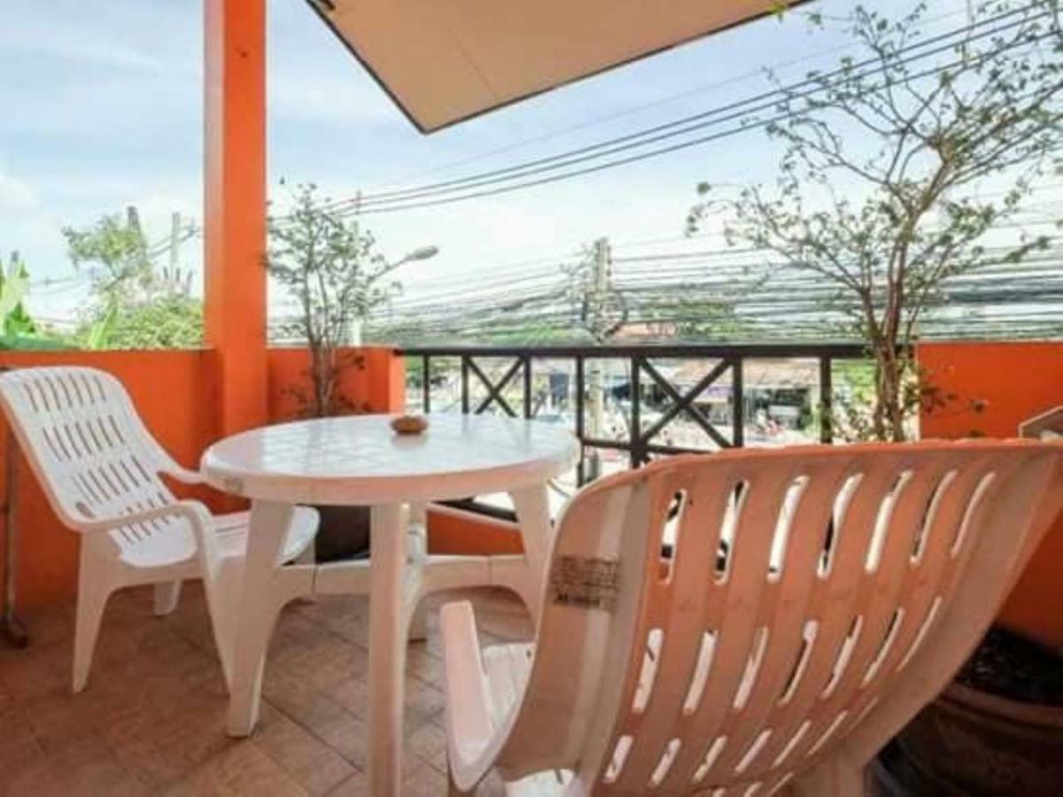 Luna Guesthouse And Travel Rawai Екстер'єр фото