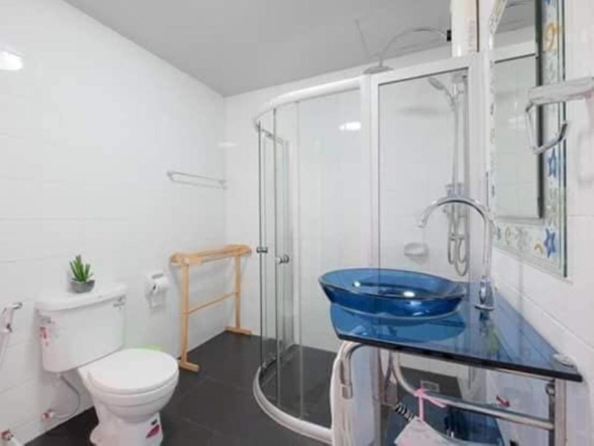 Luna Guesthouse And Travel Rawai Екстер'єр фото